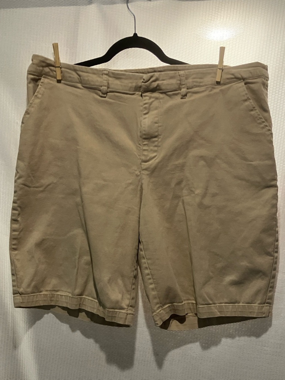 Chadwicks Men's Flat Front Shorts in Khaki